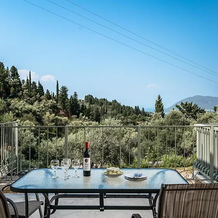 Armonia Lefkada アパート Kariótai